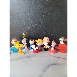 McDonald's 2015 Charlie Brown Toy Lot